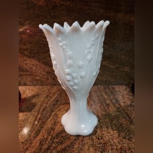 Westmoreland Lily of the Valley vintage Milk glass vase 1960s.